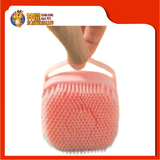 BRUSH WITH HIDDEN BATHING HOLE